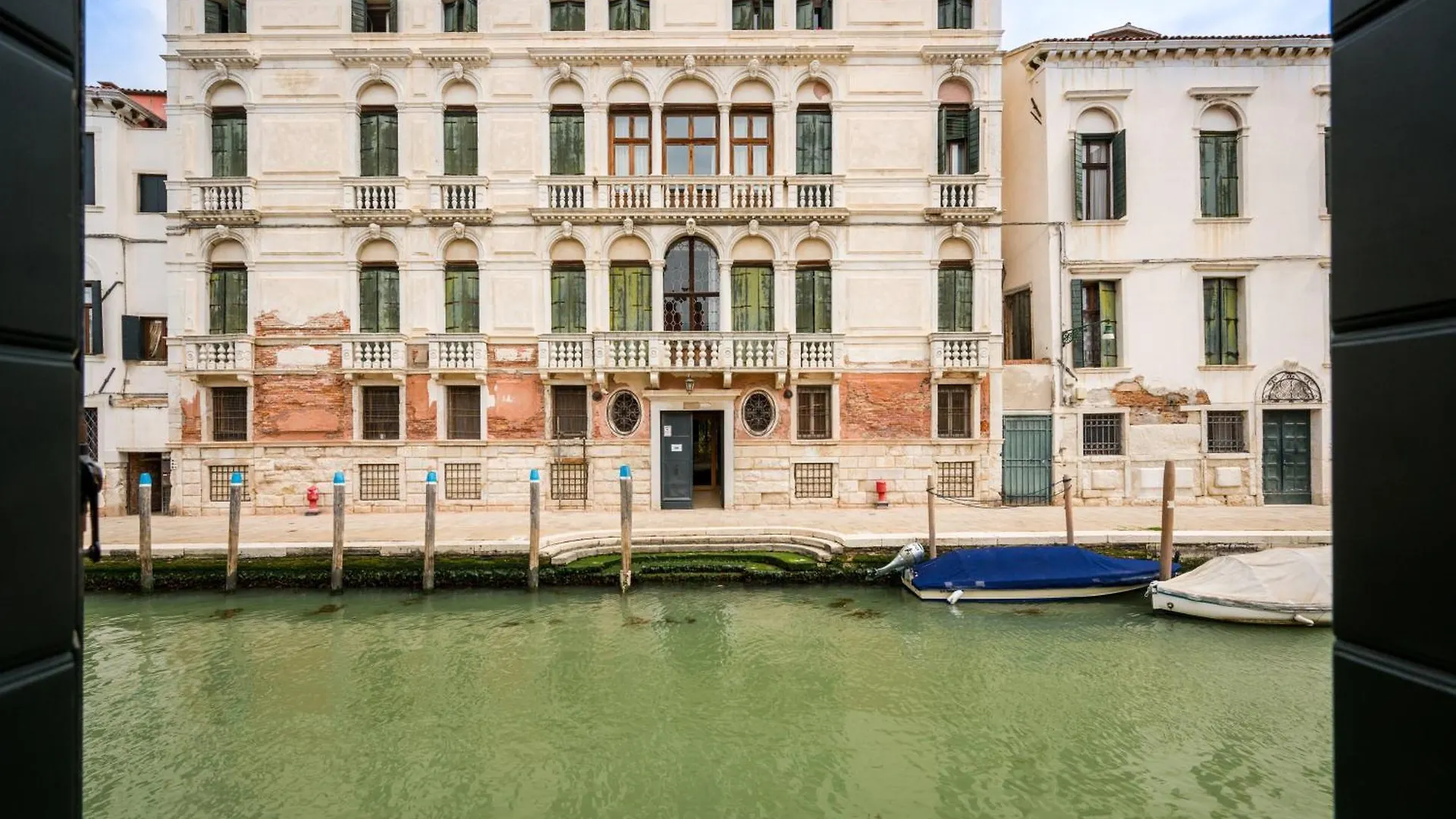 Apartment Mori Canal View Venice